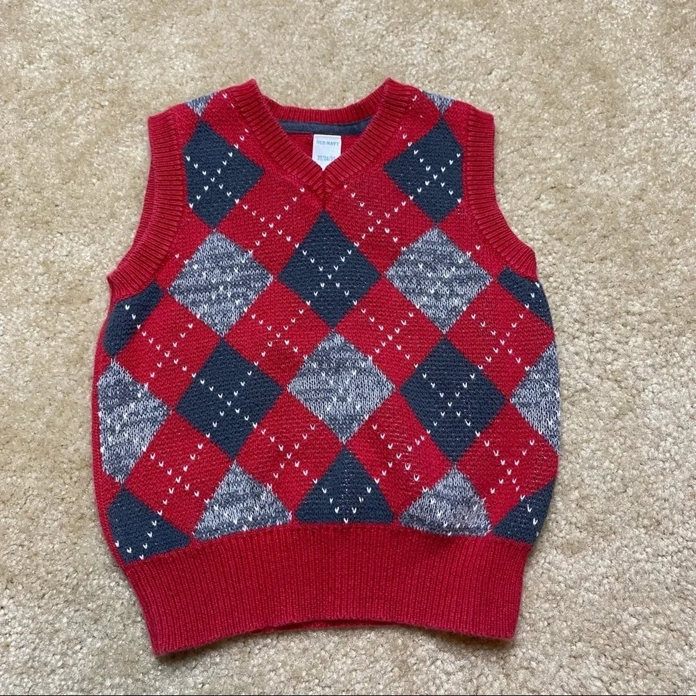 Old Navy Boys Red & Gray Argyle Knit Vest 3T